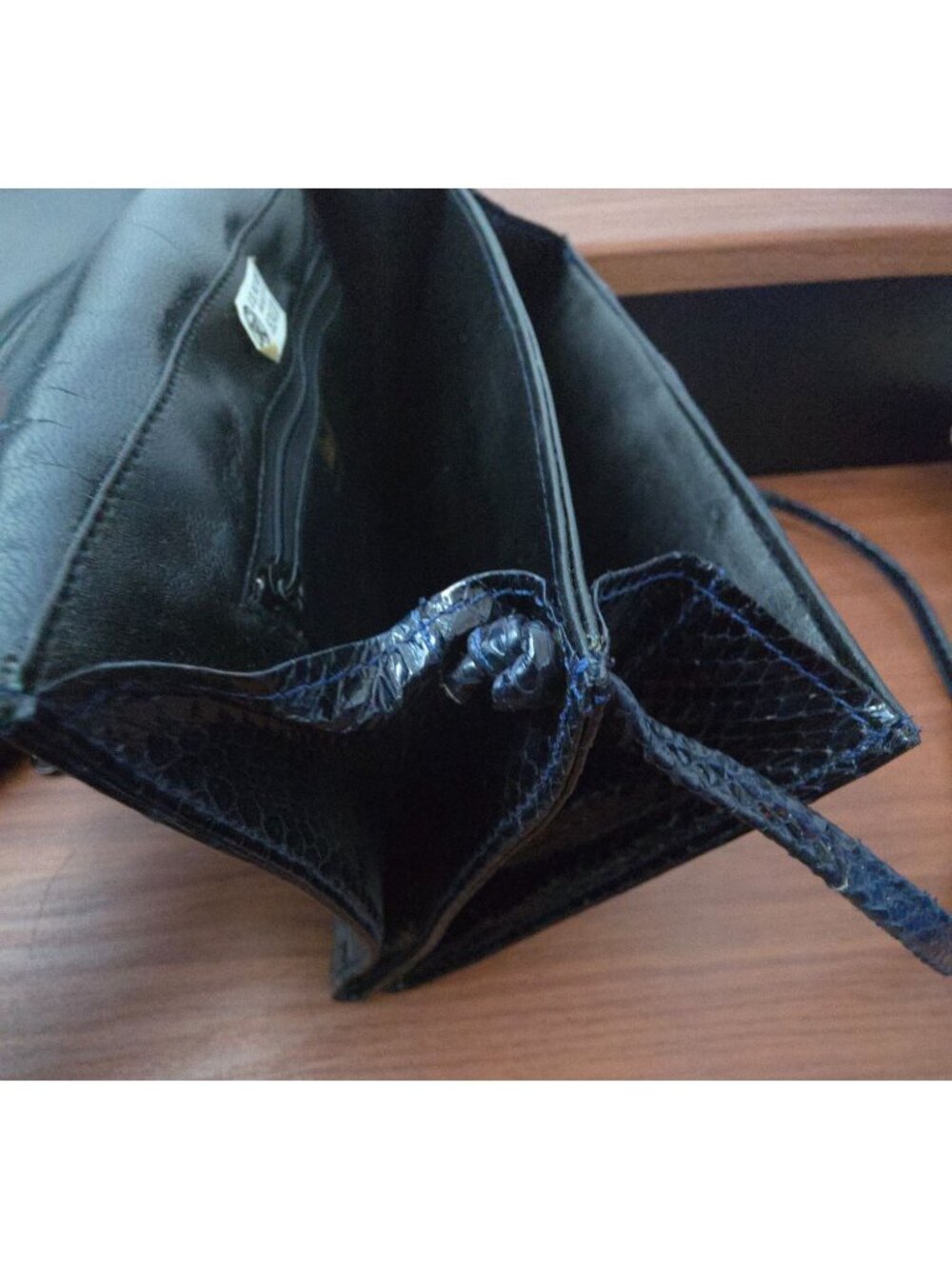 Vtg Neiman Marcus Blackish-Blue Snakeskin Envelope Crossbody Clutch Purse Bag - Picture 8 of 9